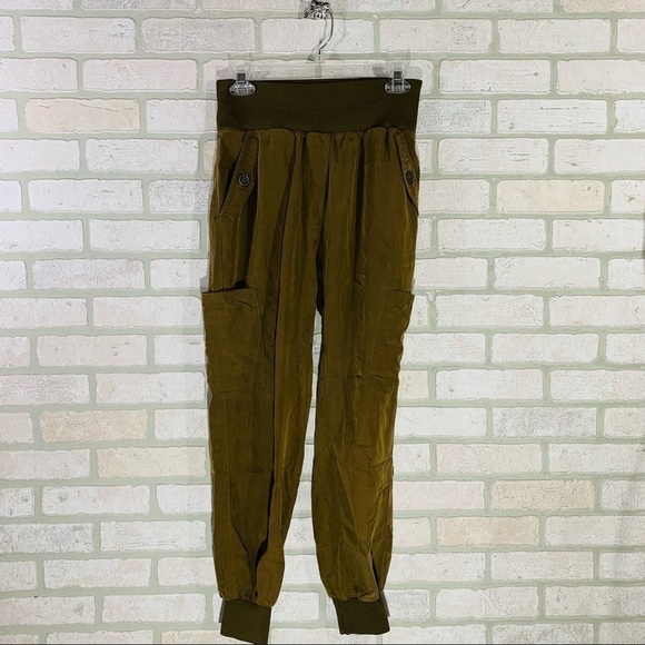 Anthropologie Maeve Cicerone Joggers in Dark Olive Size XS - Picture 2 of 9